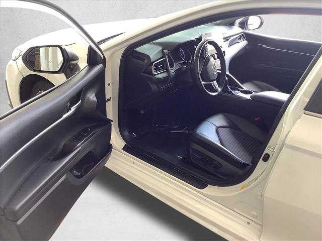 Used 2023 Toyota Camry SE FWD image 12