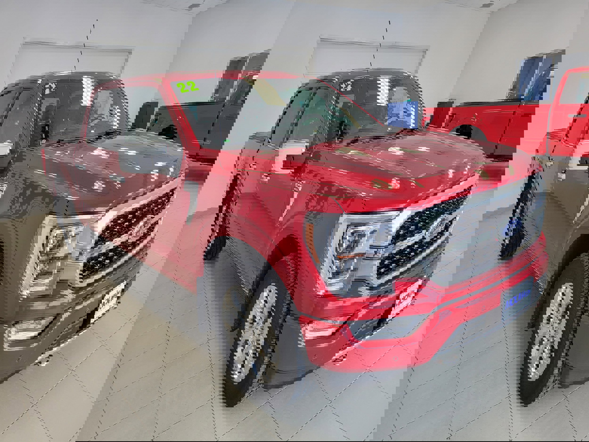 Used 2022 Ford F150 Platinum w/ Max Trailer Tow Package image 4