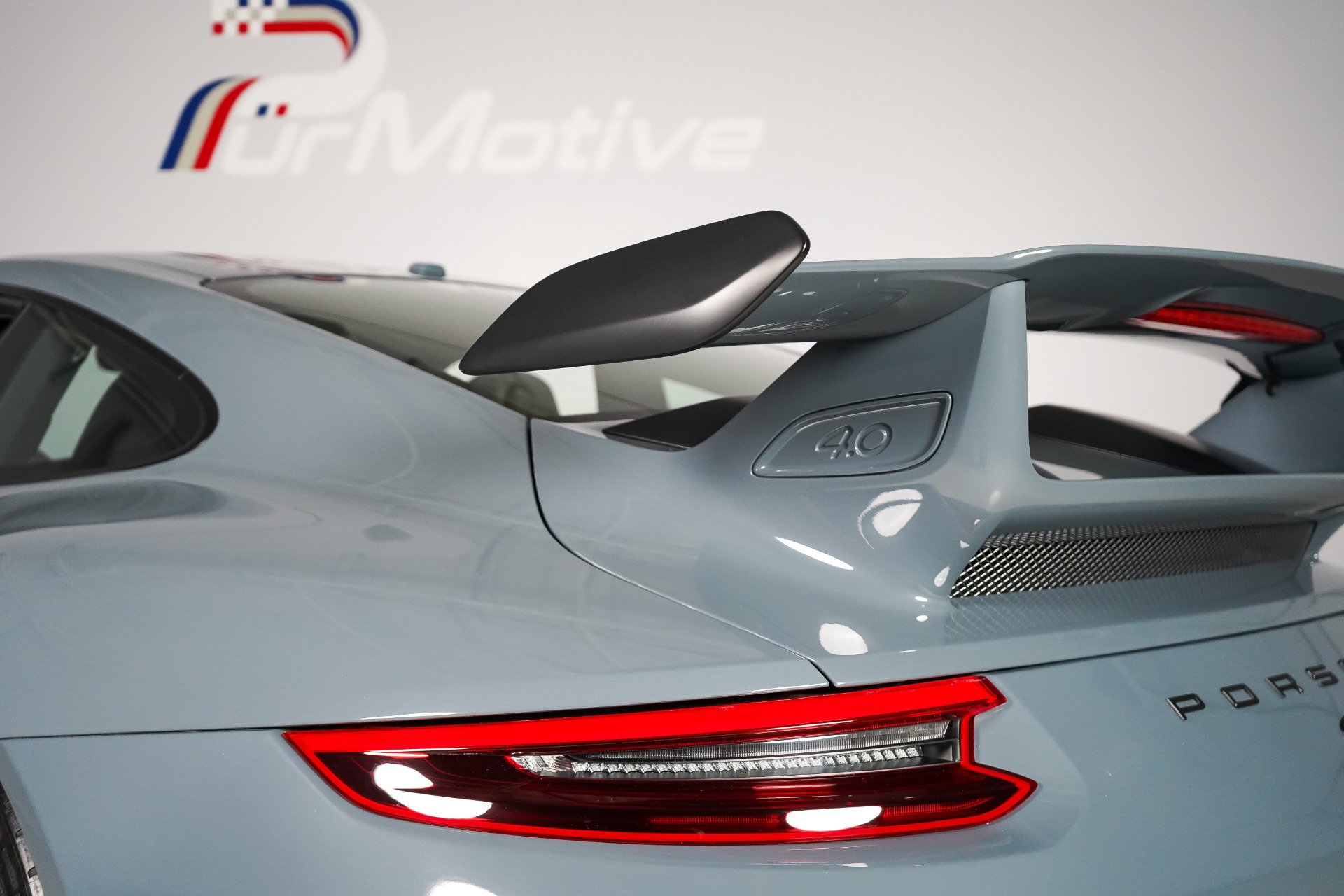 Used 2018 Porsche 911 GT3 RWD image 17