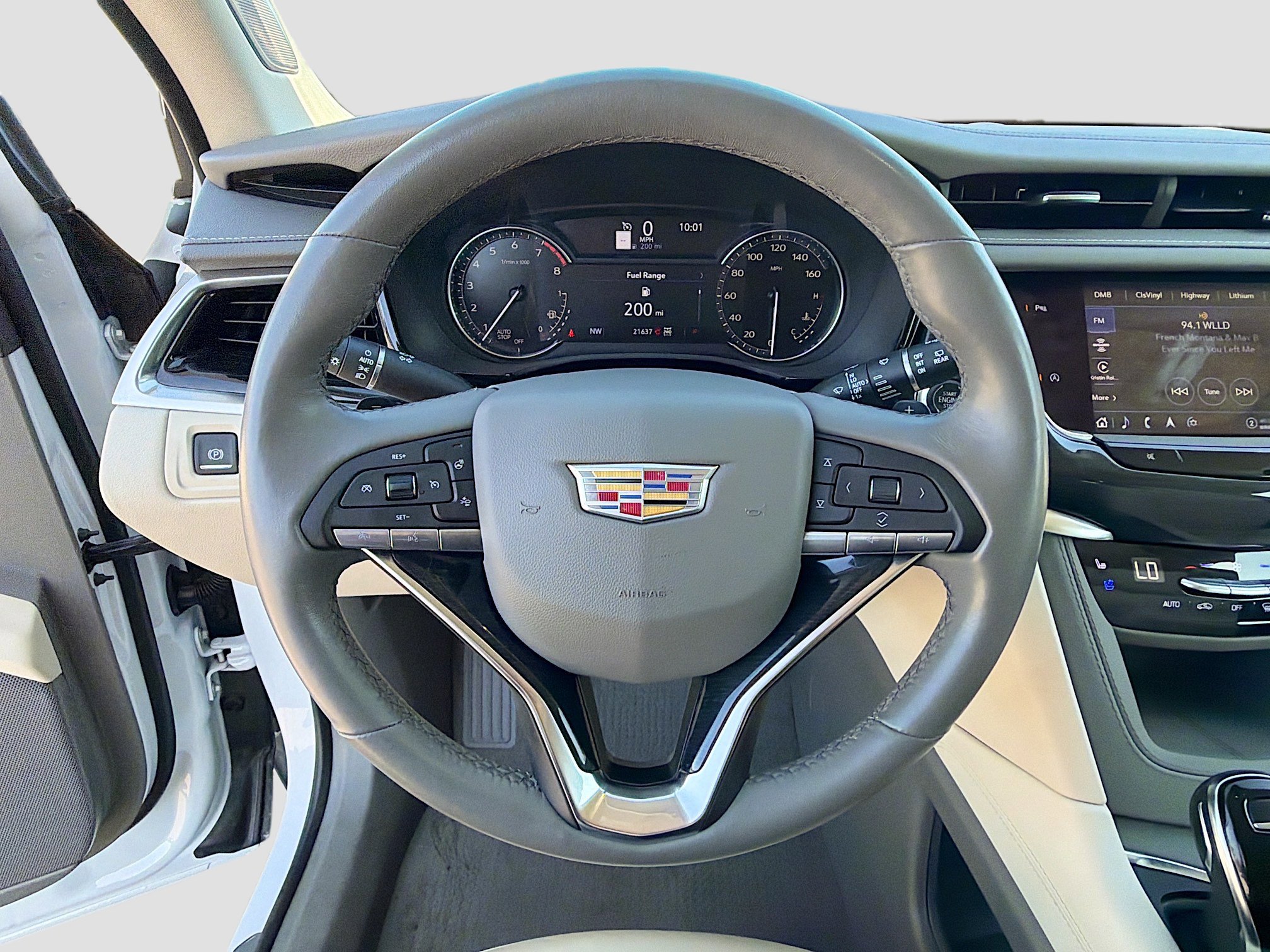 Used 2024 Cadillac XT6 Premium Luxury w/ LPO, Floor Liner Package AWD/4WD image 42