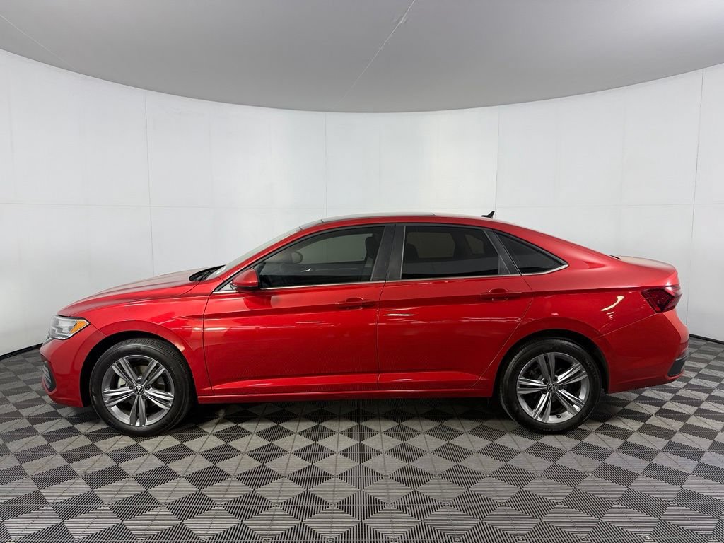 Used 2023 Volkswagen Jetta SE w/ Panoramic Sunroof Package FWD image 10