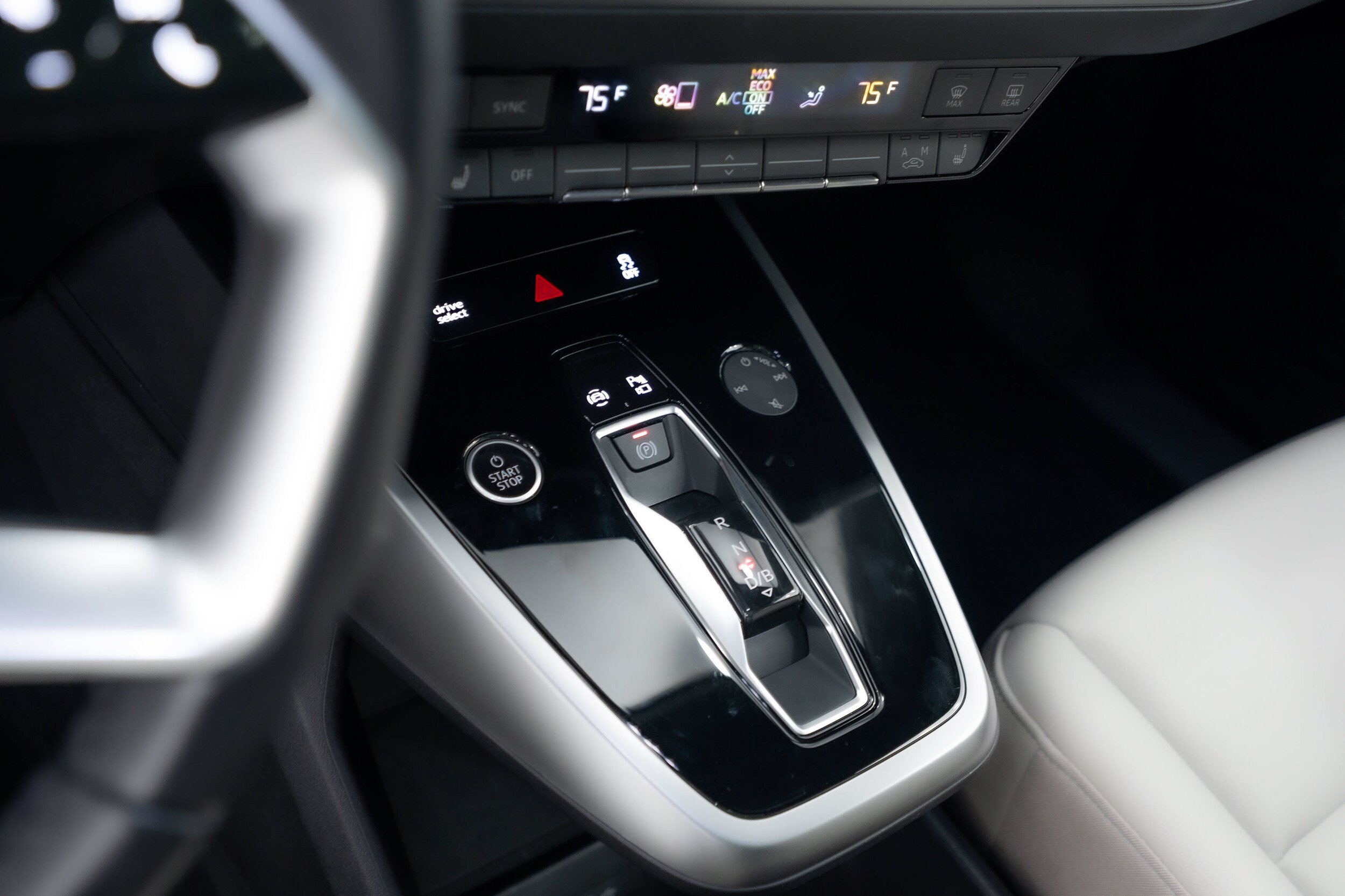 Certified 2023 Audi Q4 e-tron Prestige AWD/4WD image 10