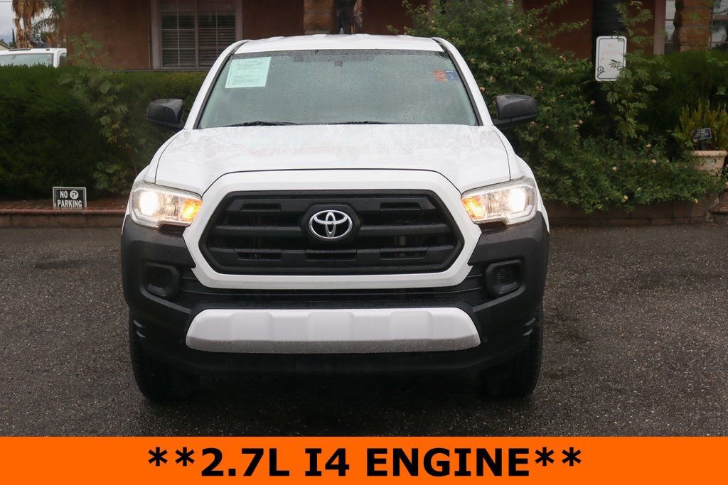 Used 2016 Toyota Tacoma SR image 3