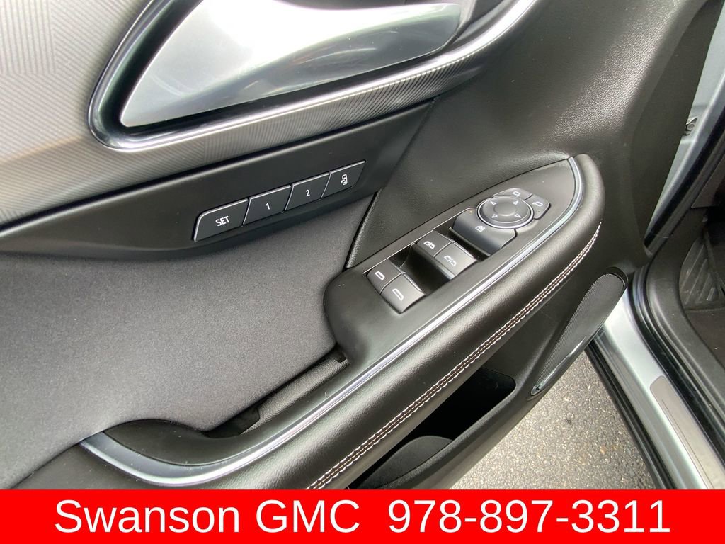 Certified 2025 Buick Envision Sport Touring image 22
