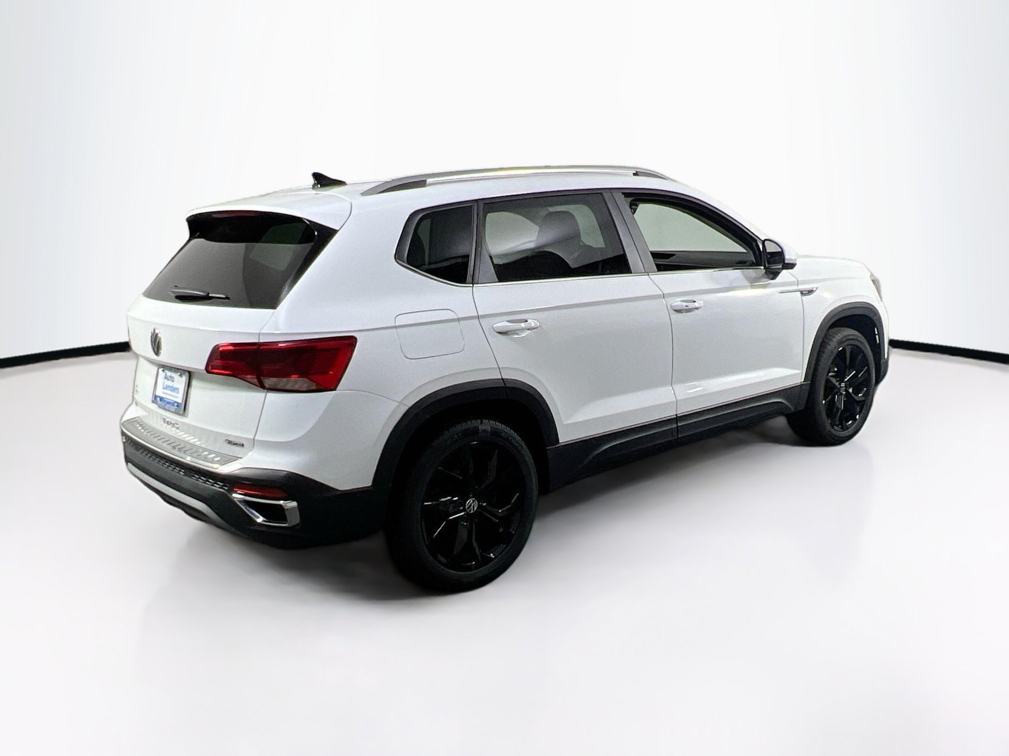 Used 2022 Volkswagen Taos SE AWD/4WD image 5