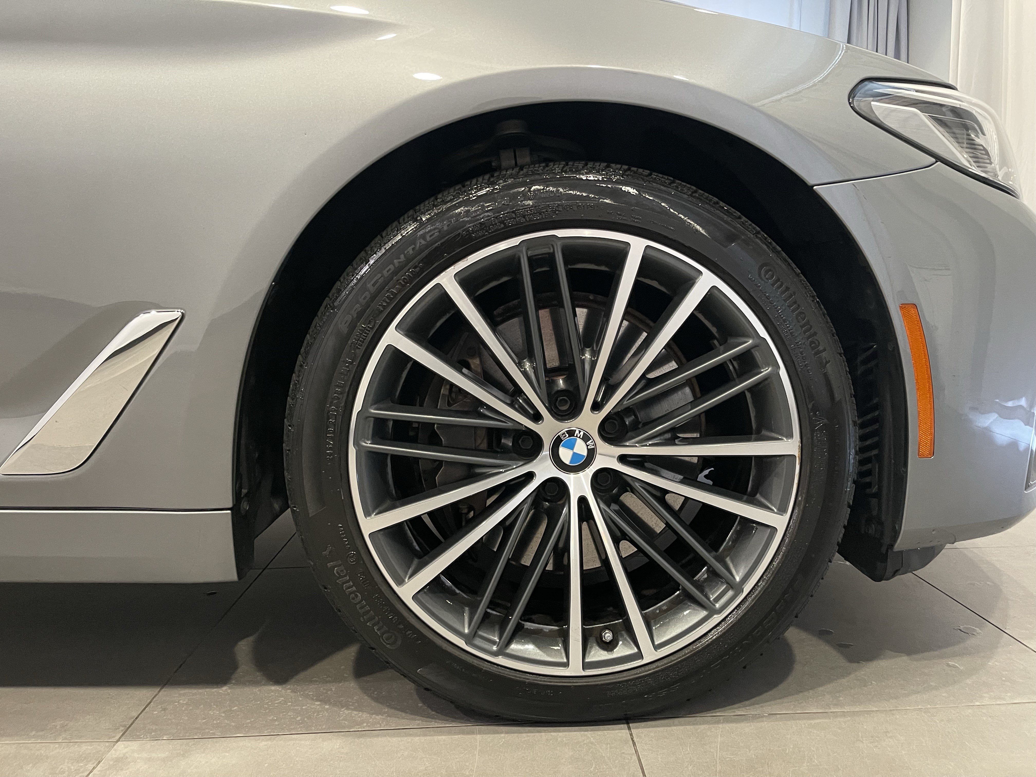 Used 2023 BMW 540i xDrive w/ Executive Package AWD/4WD image 10