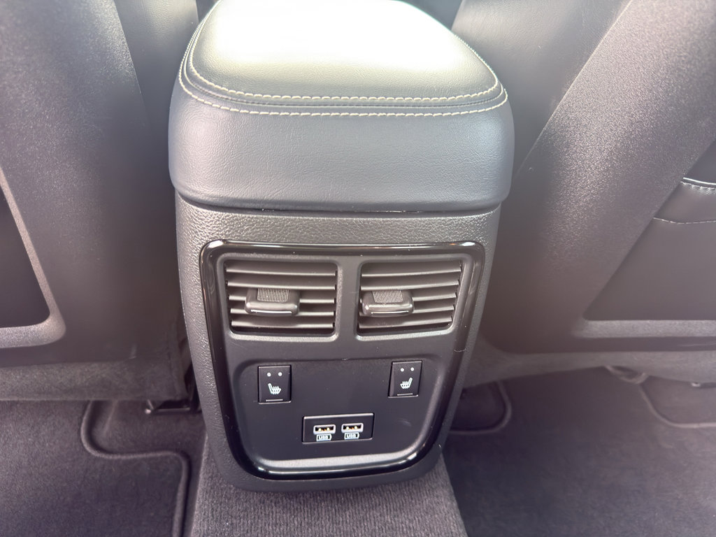 Used 2023 Chrysler 300 S w/ Comfort Group image 32