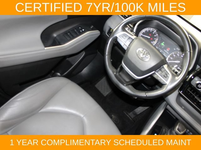 Used 2022 Toyota Highlander XLE FWD image 15