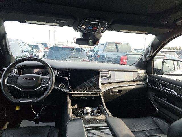 Used 2022 Jeep Wagoneer Series III w/ Premium Group I image 10