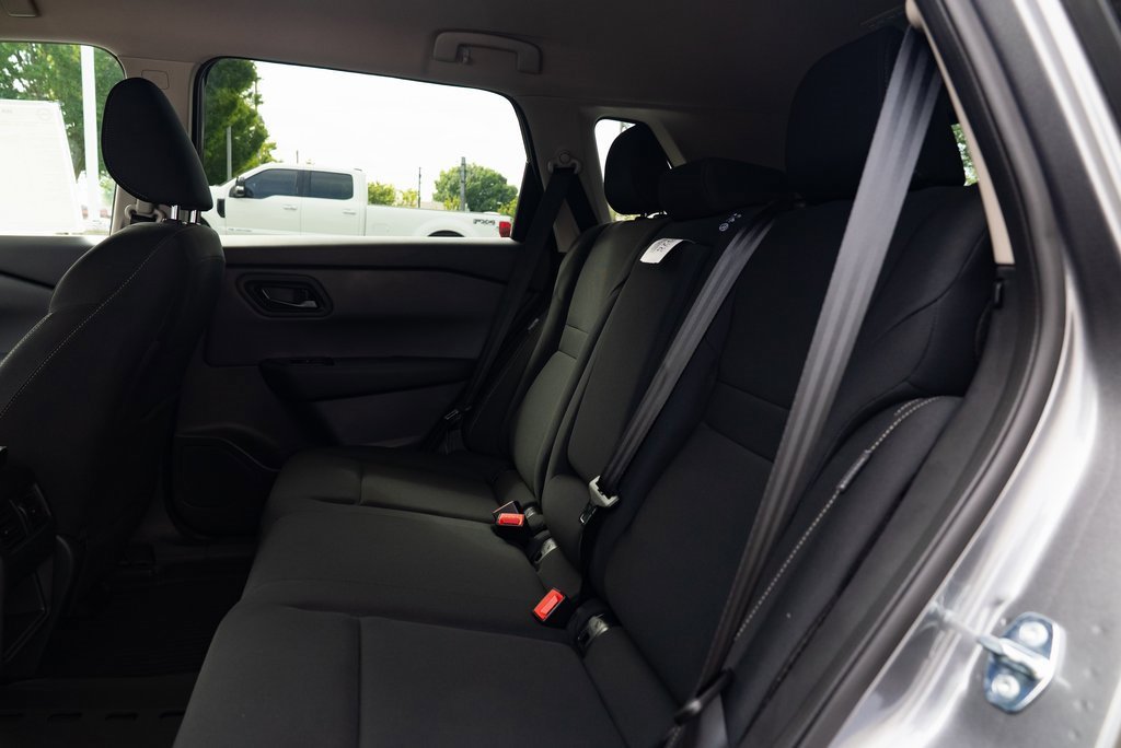 New 2026 Nissan Rogue S image 19