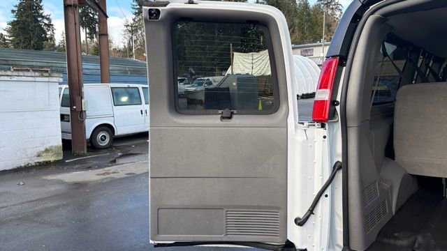 Used 2023 Chevrolet Express 3500 LS image 5