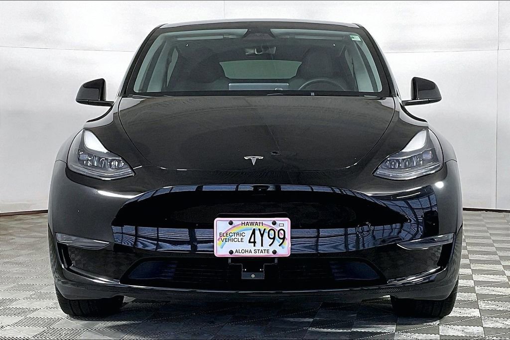 Used 2024 Tesla Model Y 2WD image 2