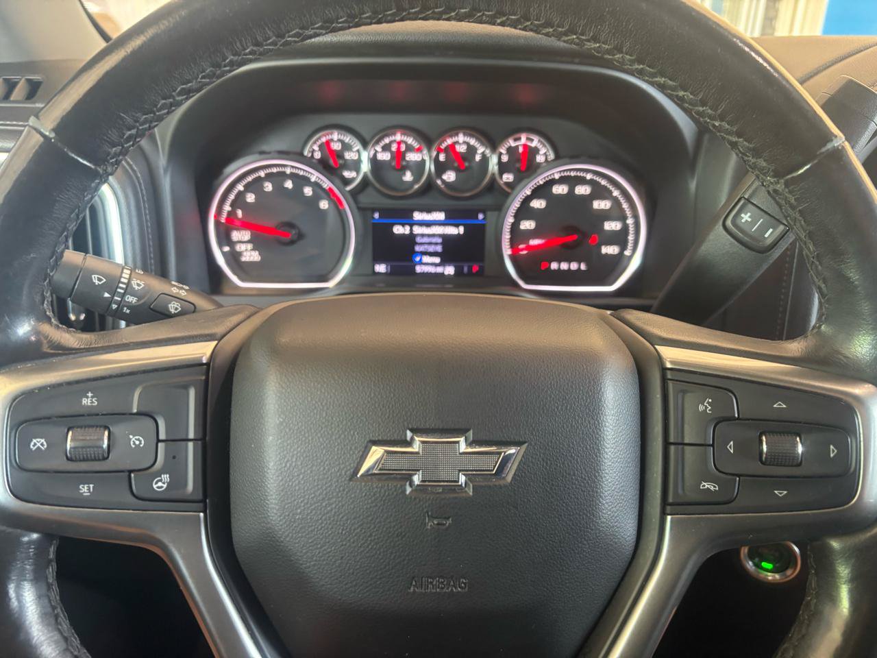 Used 2020 Chevrolet Silverado 1500 LT Trail Boss AWD/4WD image 14