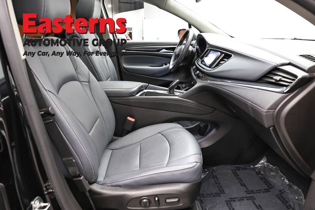 Used 2021 Buick Enclave Essence w/ Sport Touring Edition image 25