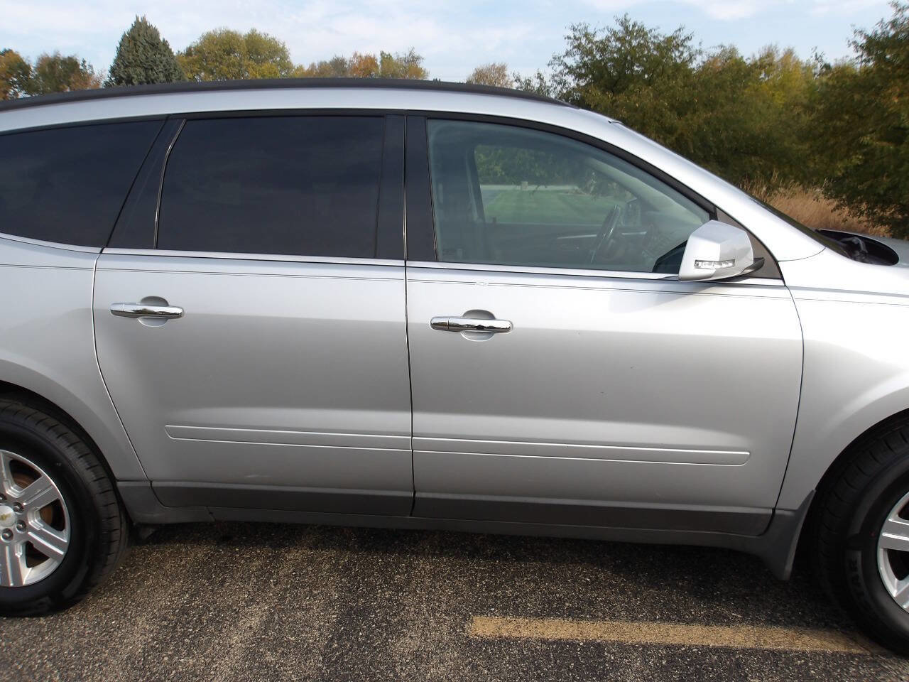 Used 2012 Chevrolet Traverse LT image 30
