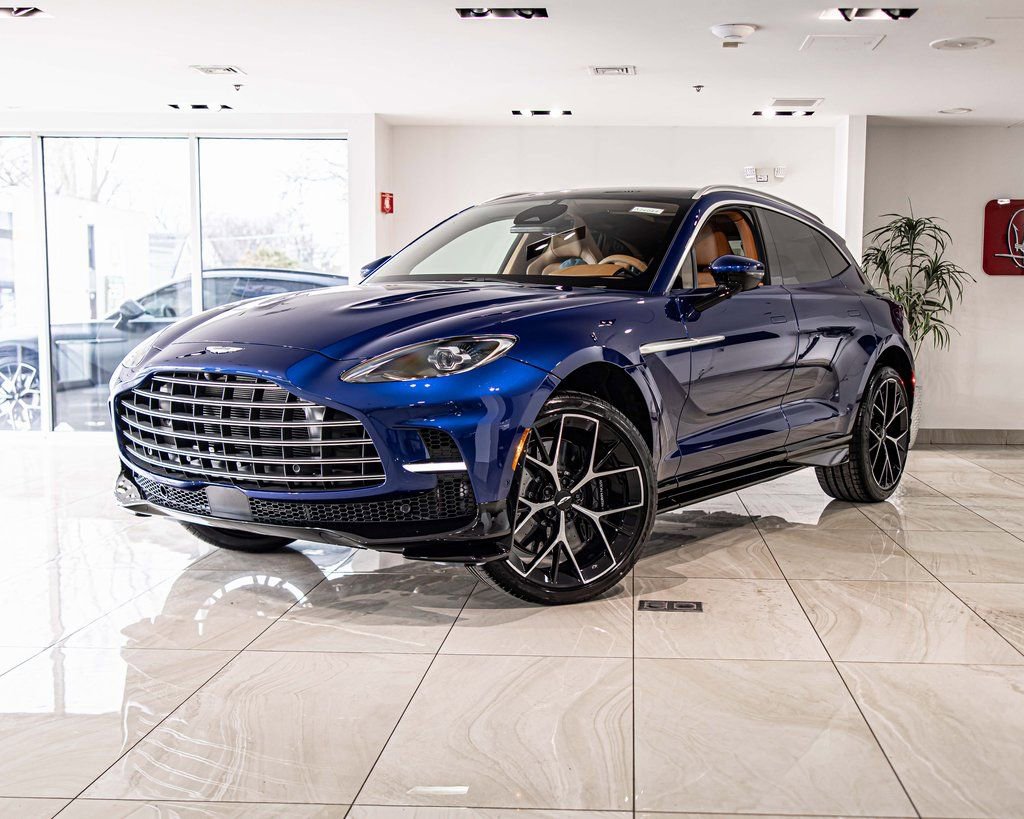 New 2026 Aston Martin DBX 707 AWD/4WD image 1