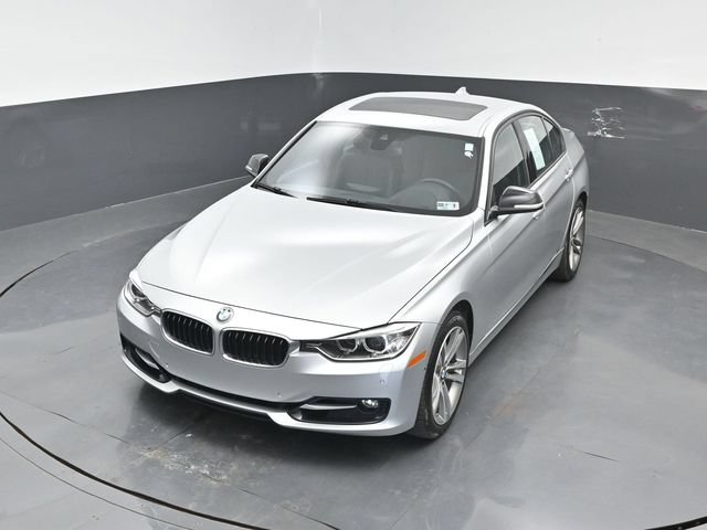 Used 2014 BMW 335i xDrive Sedan AWD/4WD image 25