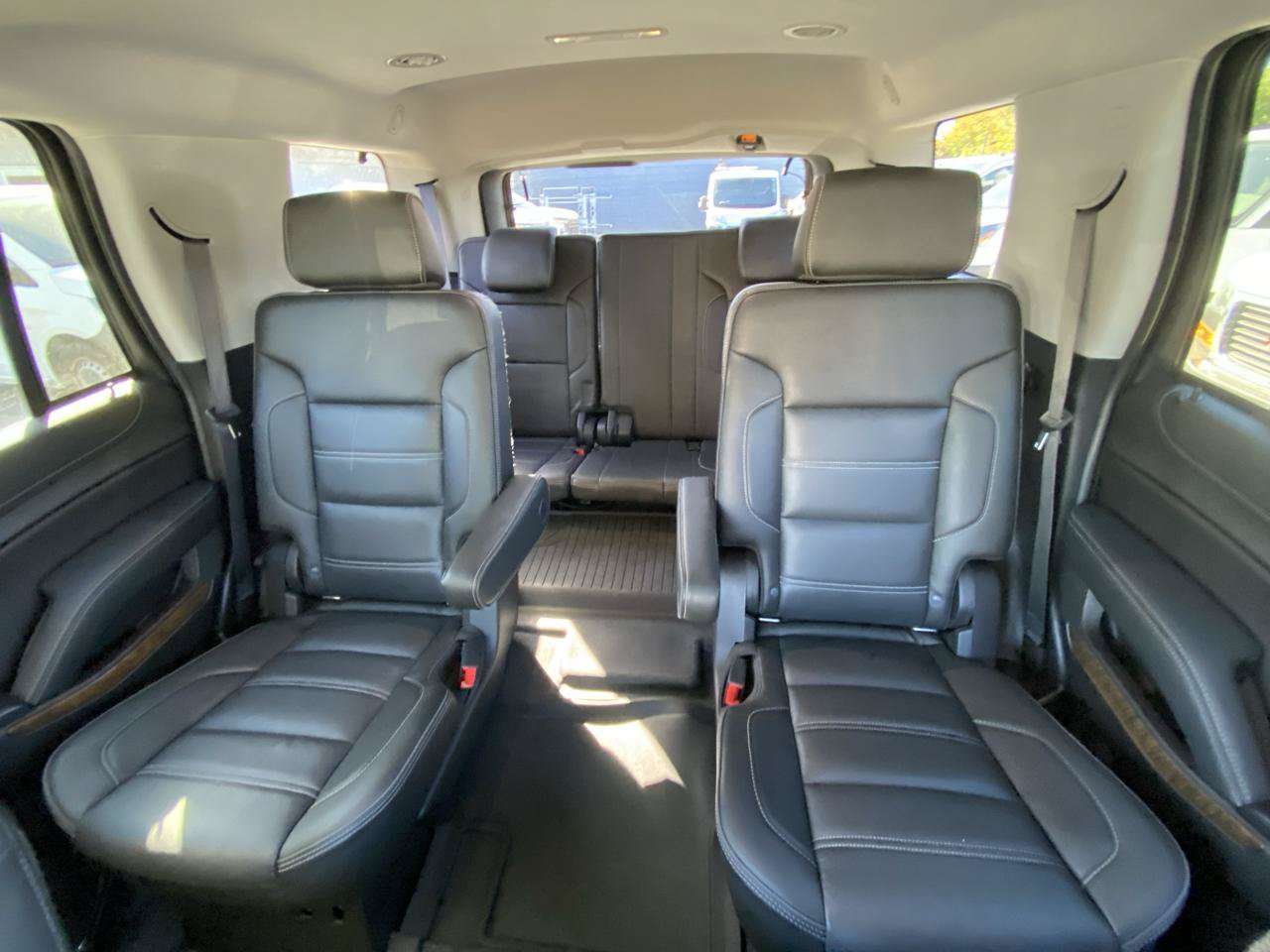 Used 2019 GMC Yukon Denali w/ Open Road Package AWD/4WD image 10