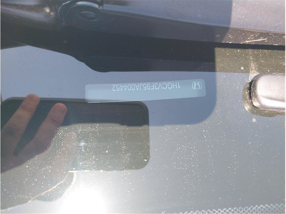 Used 2018 Honda Accord Touring image 19