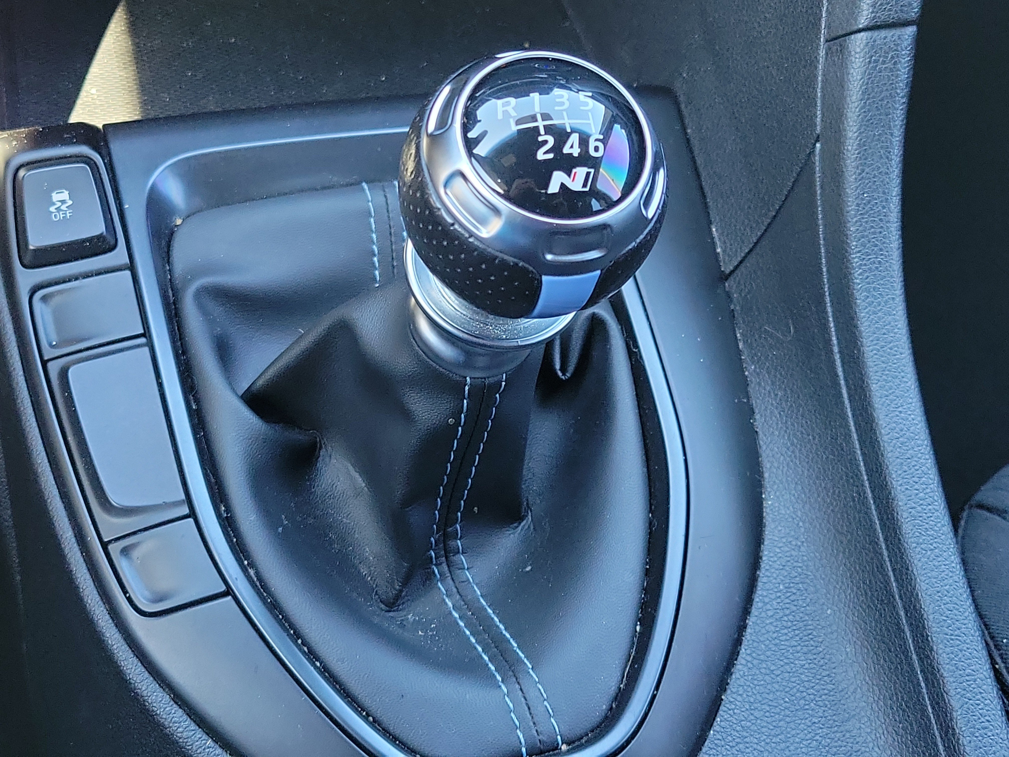 Used 2020 Hyundai Veloster N w/ Performance Package FWD image 21