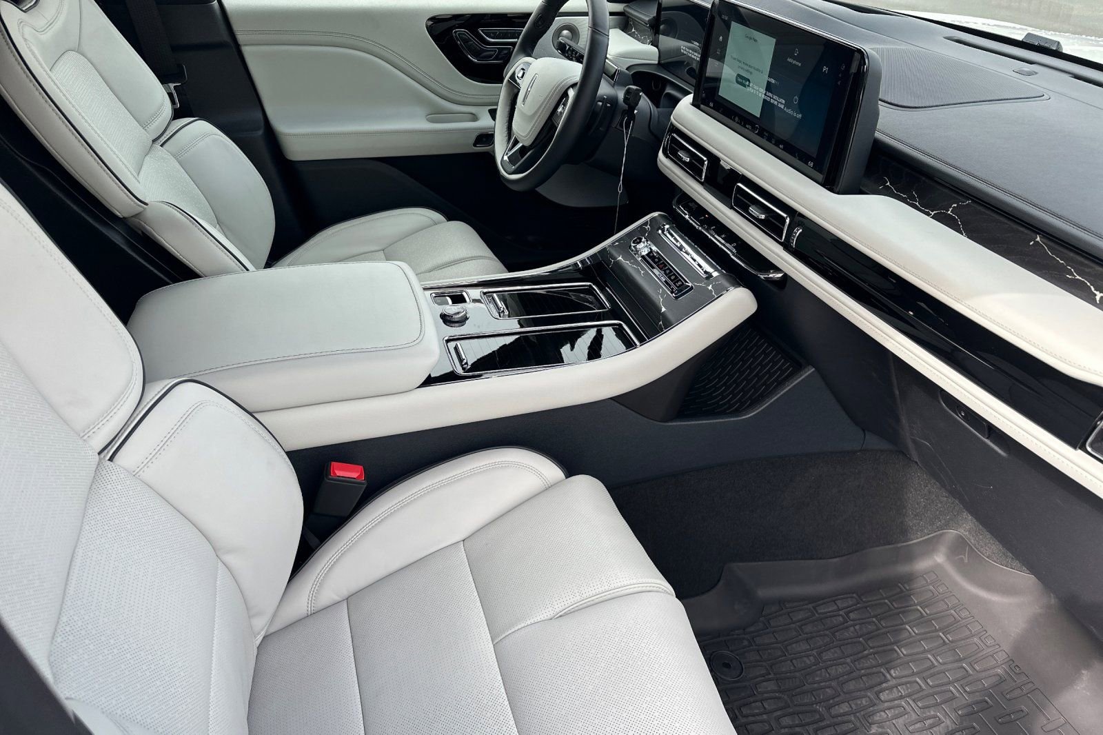 New 2026 Lincoln Aviator Black Label w/ Black Label Special Edition AWD/4WD image 15