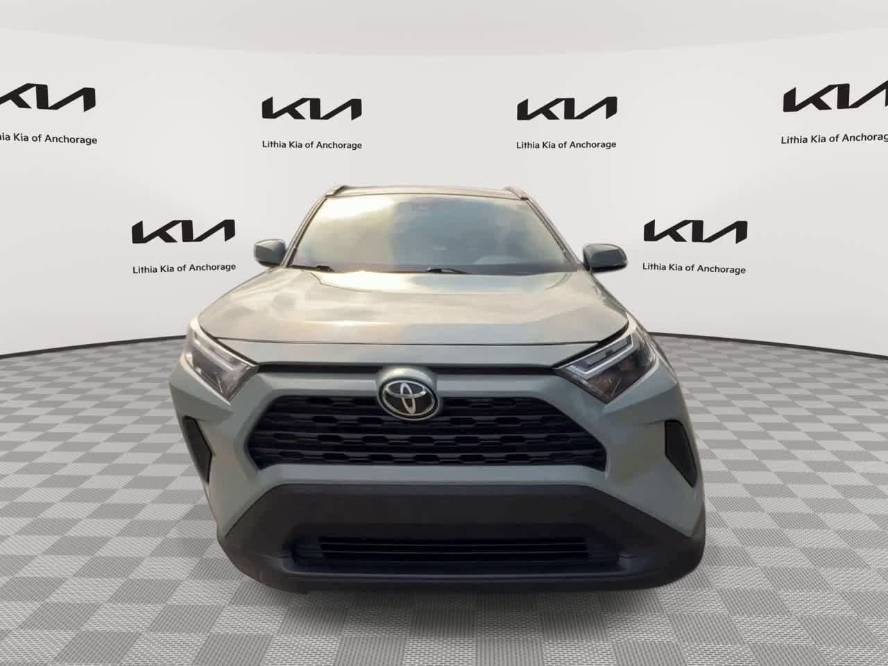 Used 2023 Toyota RAV4 XLE FWD image 5