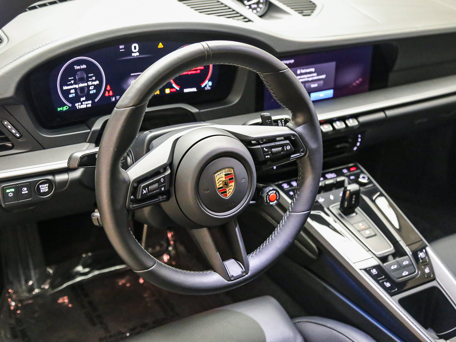 Certified 2025 Porsche 911 Carrera w/ Premium Package RWD image 20