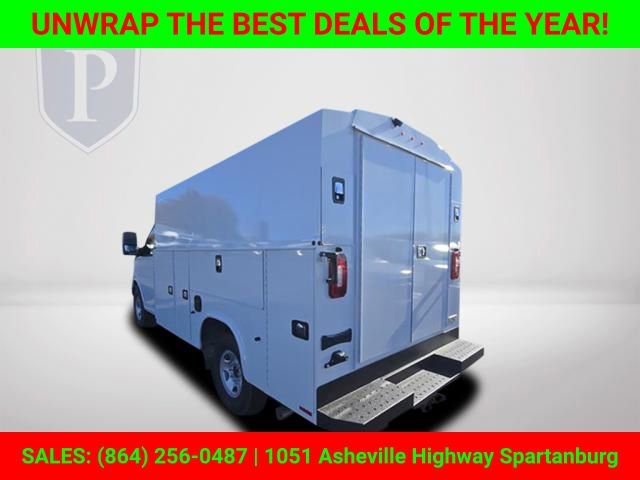 New 2025 Chevrolet Express 3500 w/ Power Convenience Package image 8