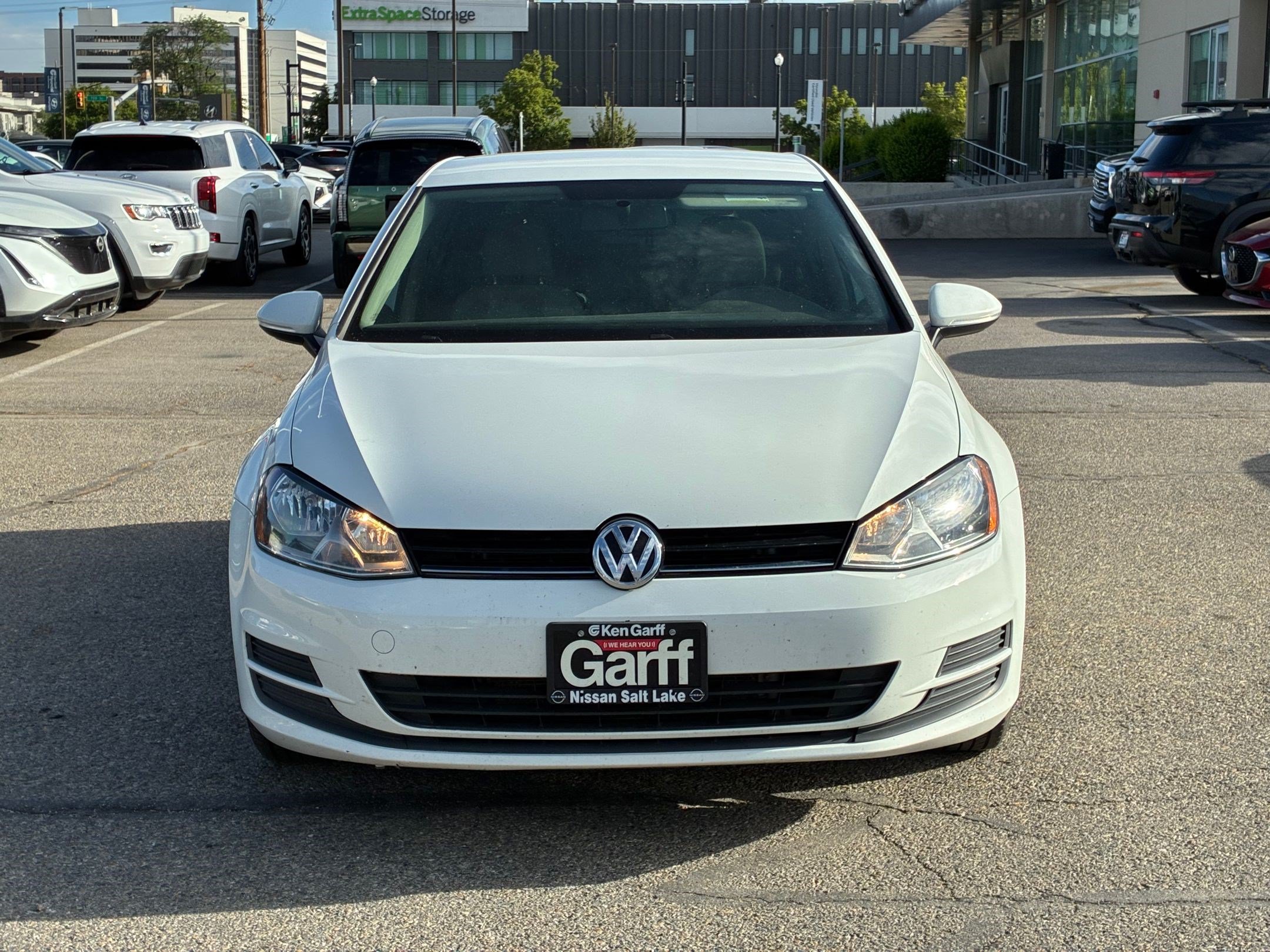 Used 2017 Volkswagen Golf S FWD image 11