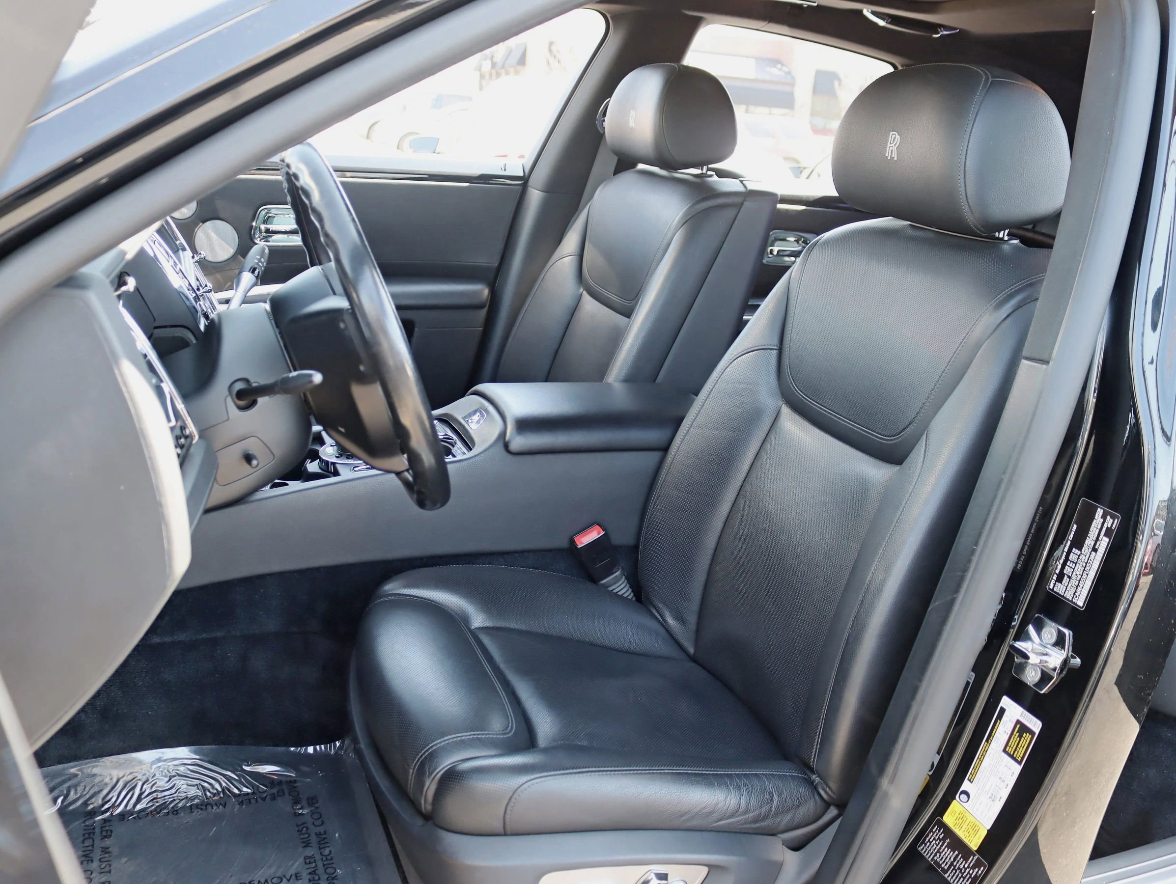 Used 2015 Rolls-Royce Ghost RWD image 35