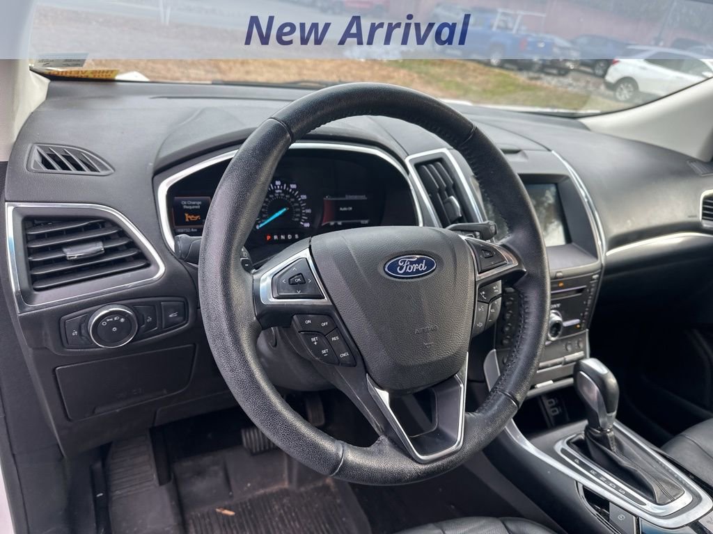 Used 2018 Ford Edge Titanium w/ Equipment Group 301A image 12