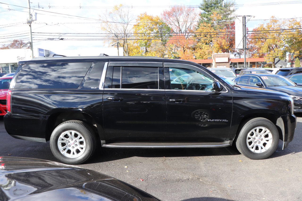 Used 2017 GMC Yukon XL SLT image 6