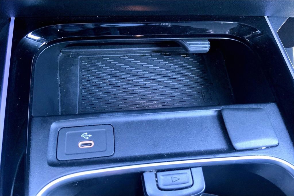 Used 2024 Mercedes-Benz GLA 35 AMG 4MATIC image 34