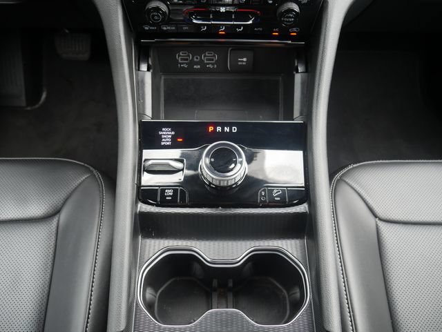 Used 2025 Jeep Grand Cherokee Limited 4xe w/ Luxury Tech Group II AWD/4WD image 24