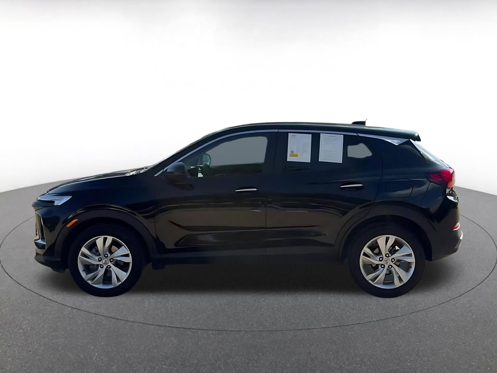 Used 2025 Buick Encore GX Preferred FWD image 9