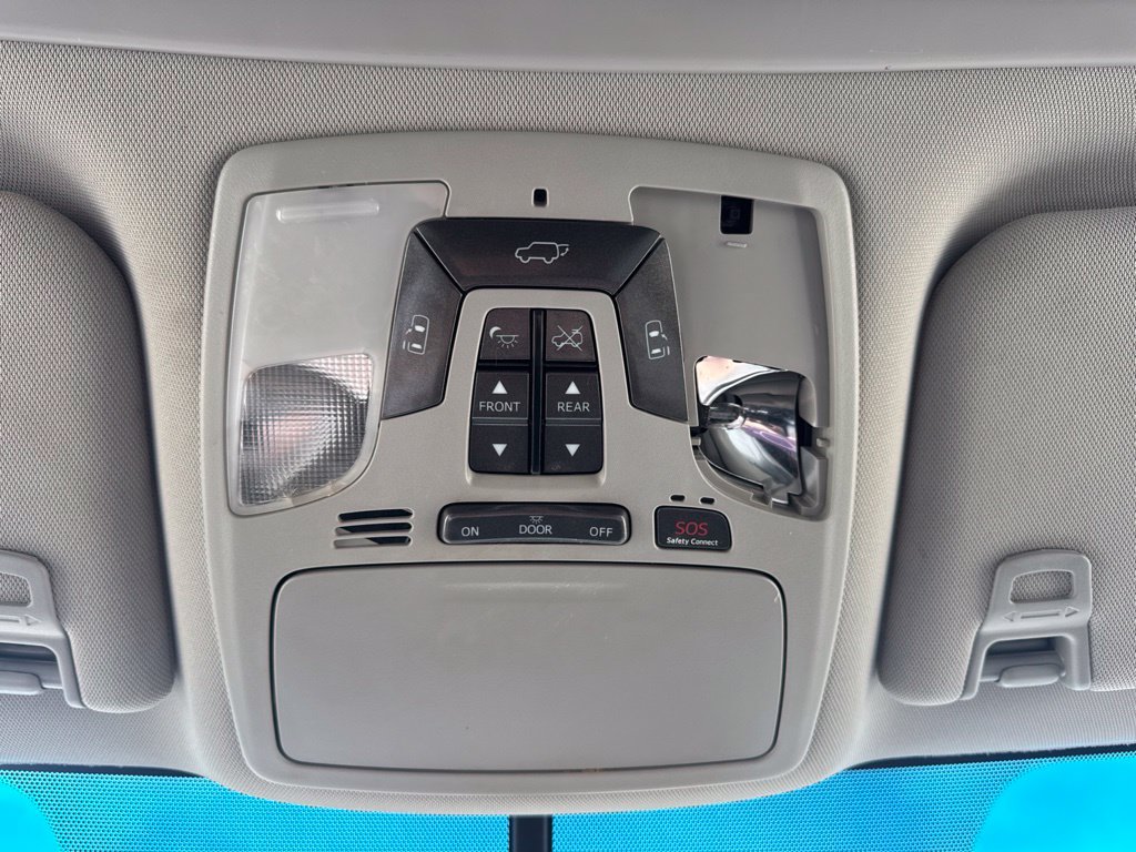 Used 2017 Toyota Sienna Limited AWD/4WD image 22