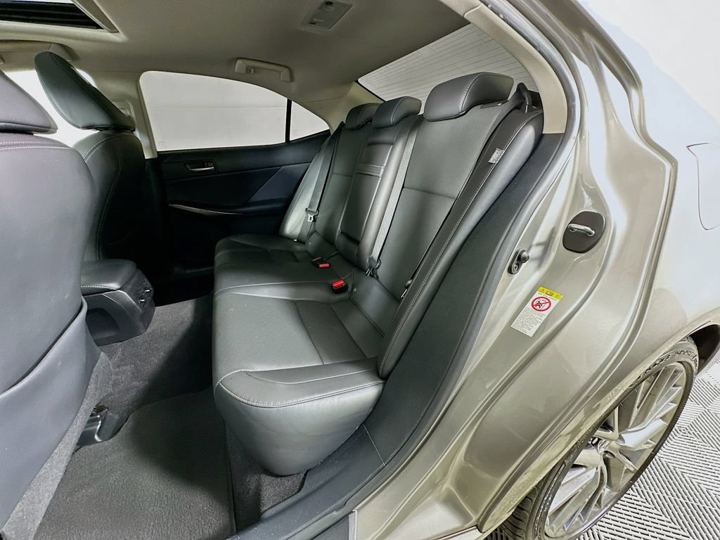 Used 2017 Lexus IS 200t RWD image 28