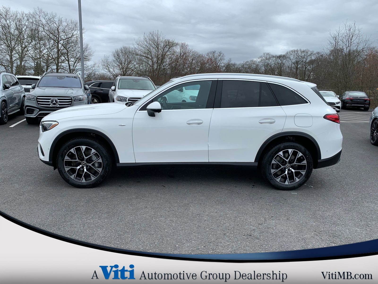 Used 2025 Mercedes-Benz GLC 350e 4MATIC image 5