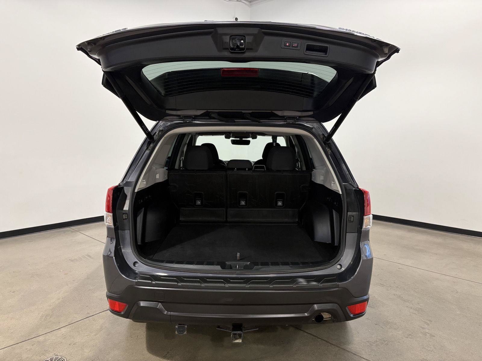 Used 2021 Subaru Forester Premium AWD/4WD image 43