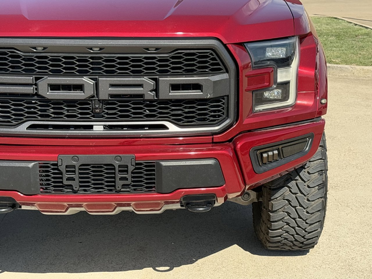 Used 2019 Ford F150 Raptor w/ Equipment Group 802A Luxury AWD/4WD image 9