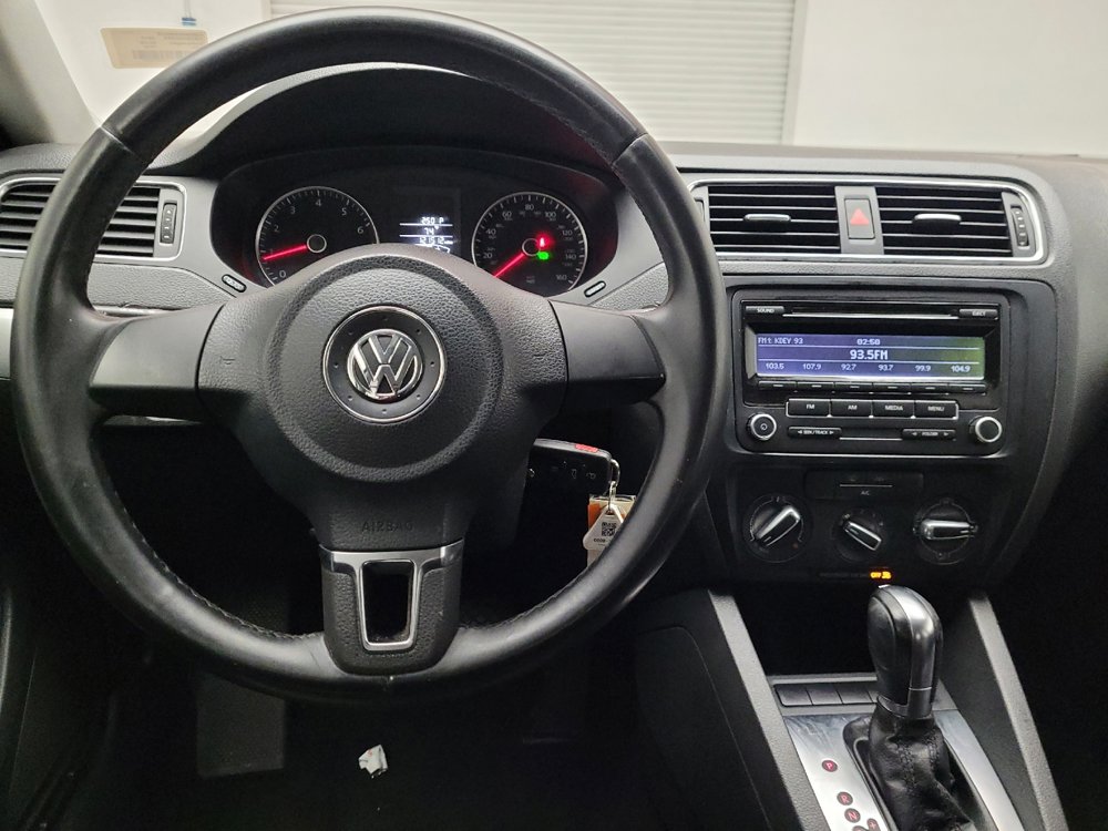 Used 2013 Volkswagen Jetta SE image 22