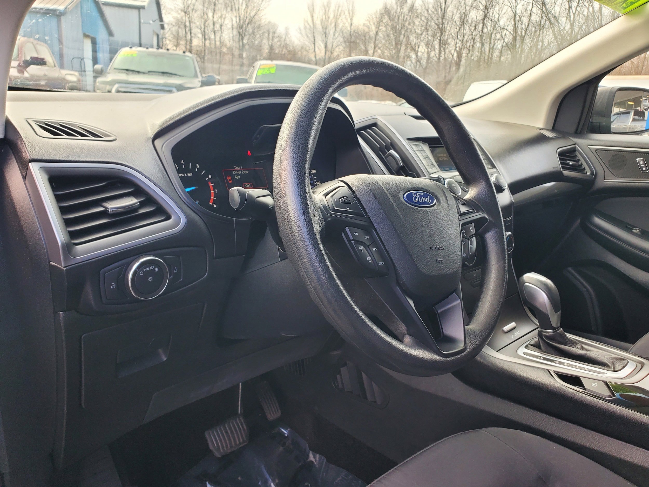 Used 2016 Ford Edge SE image 8