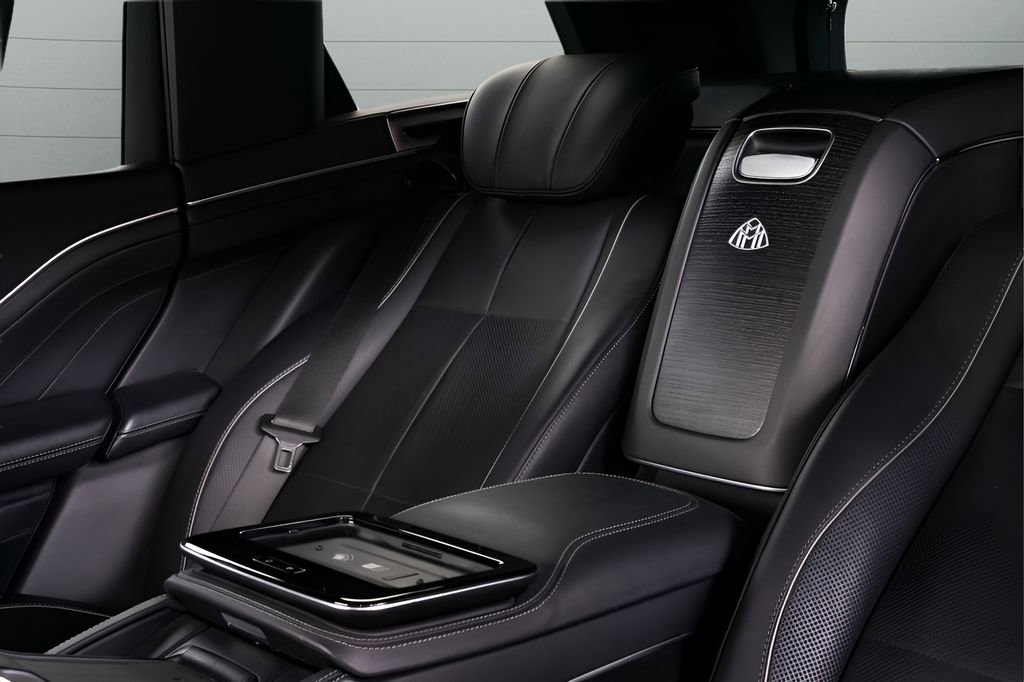Used 2023 Mercedes-Benz Maybach GLS 600 4MATIC image 47