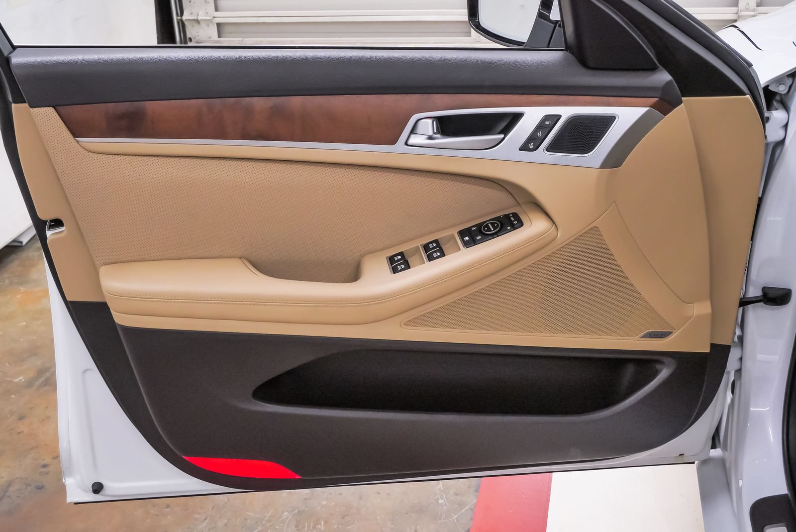 Used 2017 Genesis G80 5.0 Ultimate RWD image 26