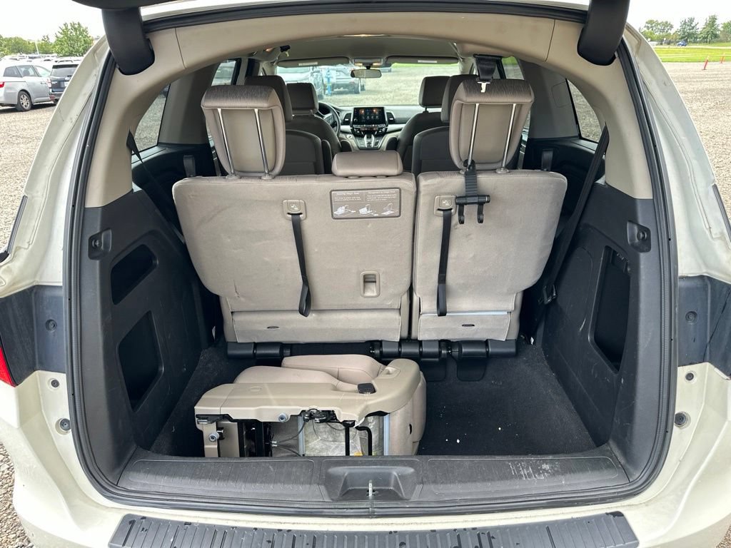 Used 2019 Honda Odyssey EX image 9