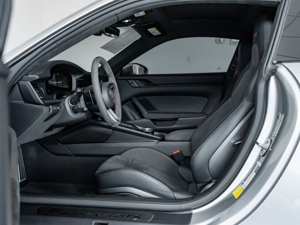 Certified 2025 Porsche 911 Carrera 4 GTS AWD/4WD image 5