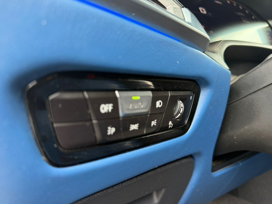 Used 2022 BMW M4 xDrive Competition AWD/4WD image 48