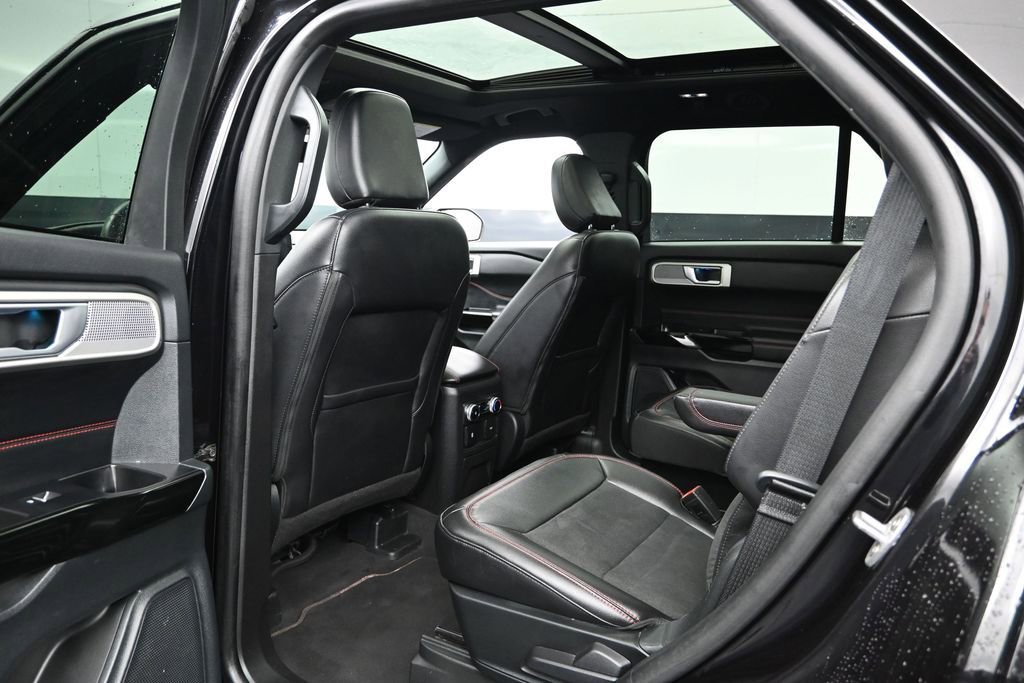 Certified 2023 Ford Explorer ST-Line w/ Class IV Trailer Tow Package AWD/4WD image 18
