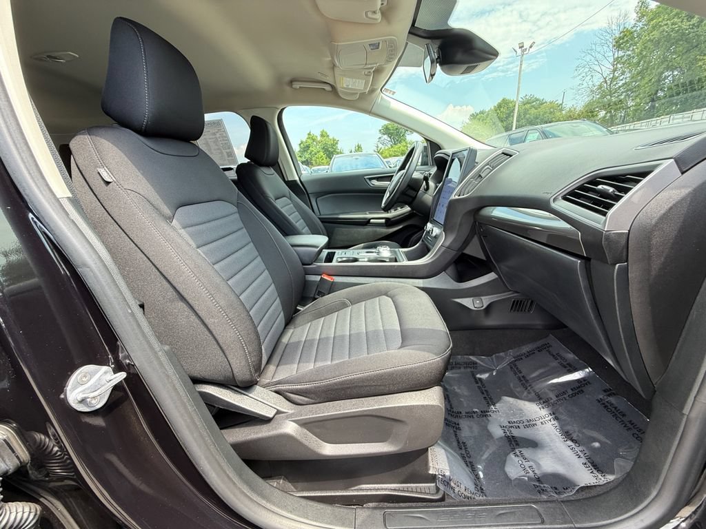 Used 2022 Ford Edge SE w/ Black Appearance Package AWD/4WD image 24