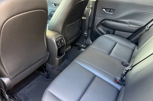 Certified 2025 Hyundai Kona Limited AWD/4WD image 15